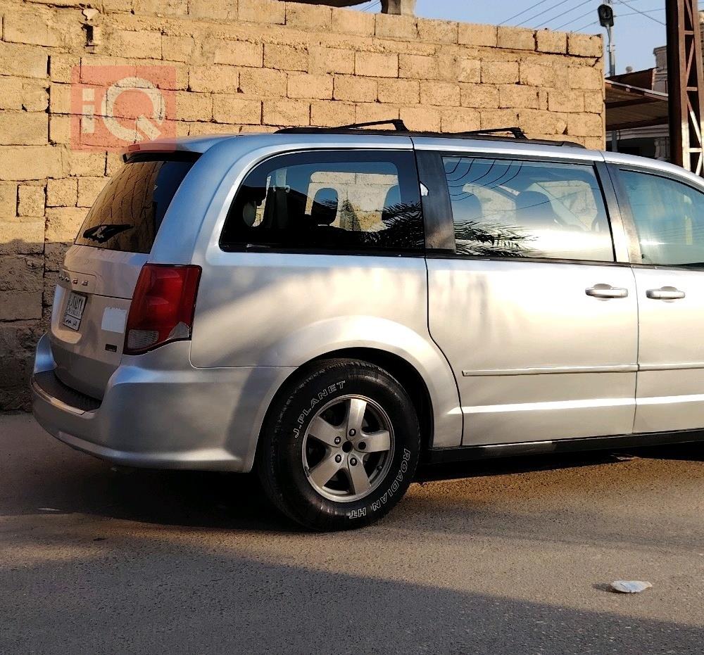 دۆج گراند کاراڤان